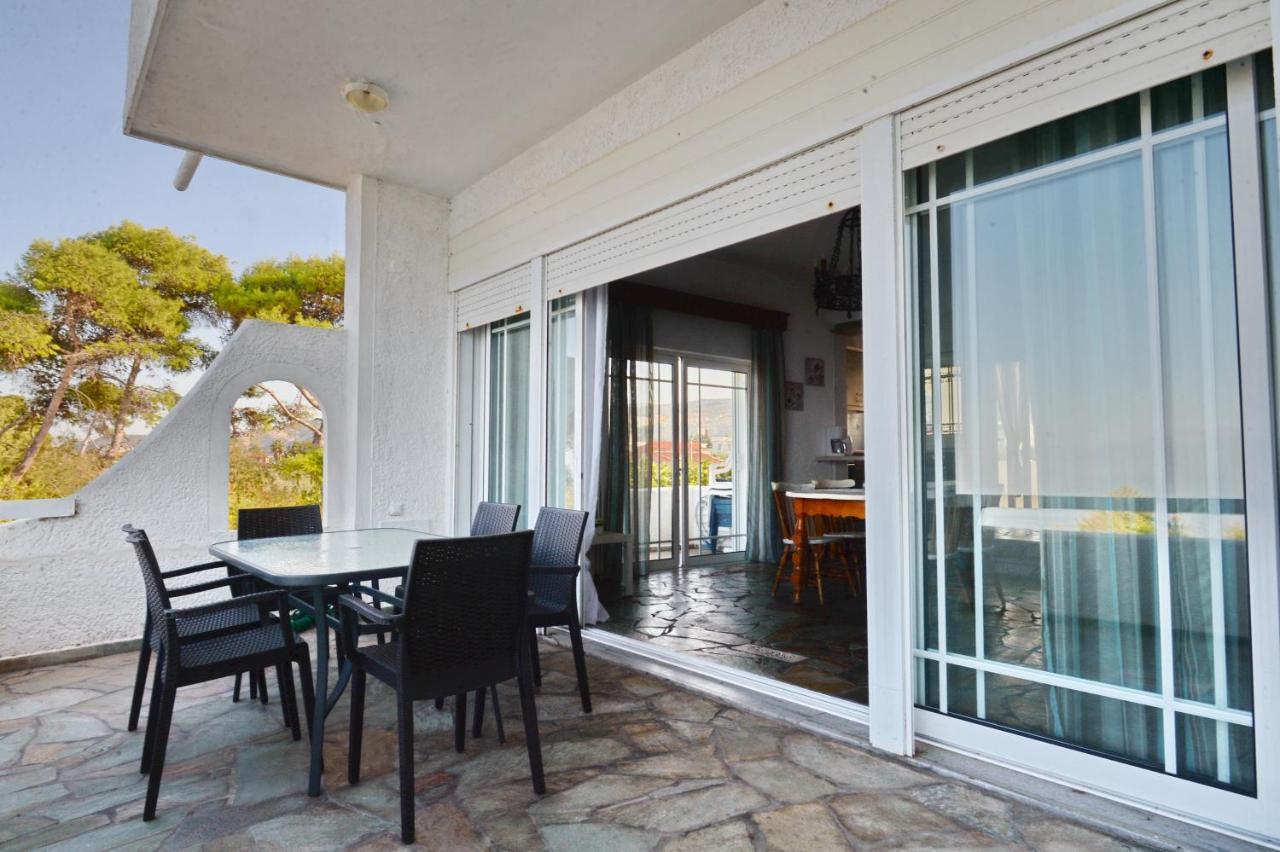 Antorina Beachfront Villas With Private Pools Kamari  Экстерьер фото
