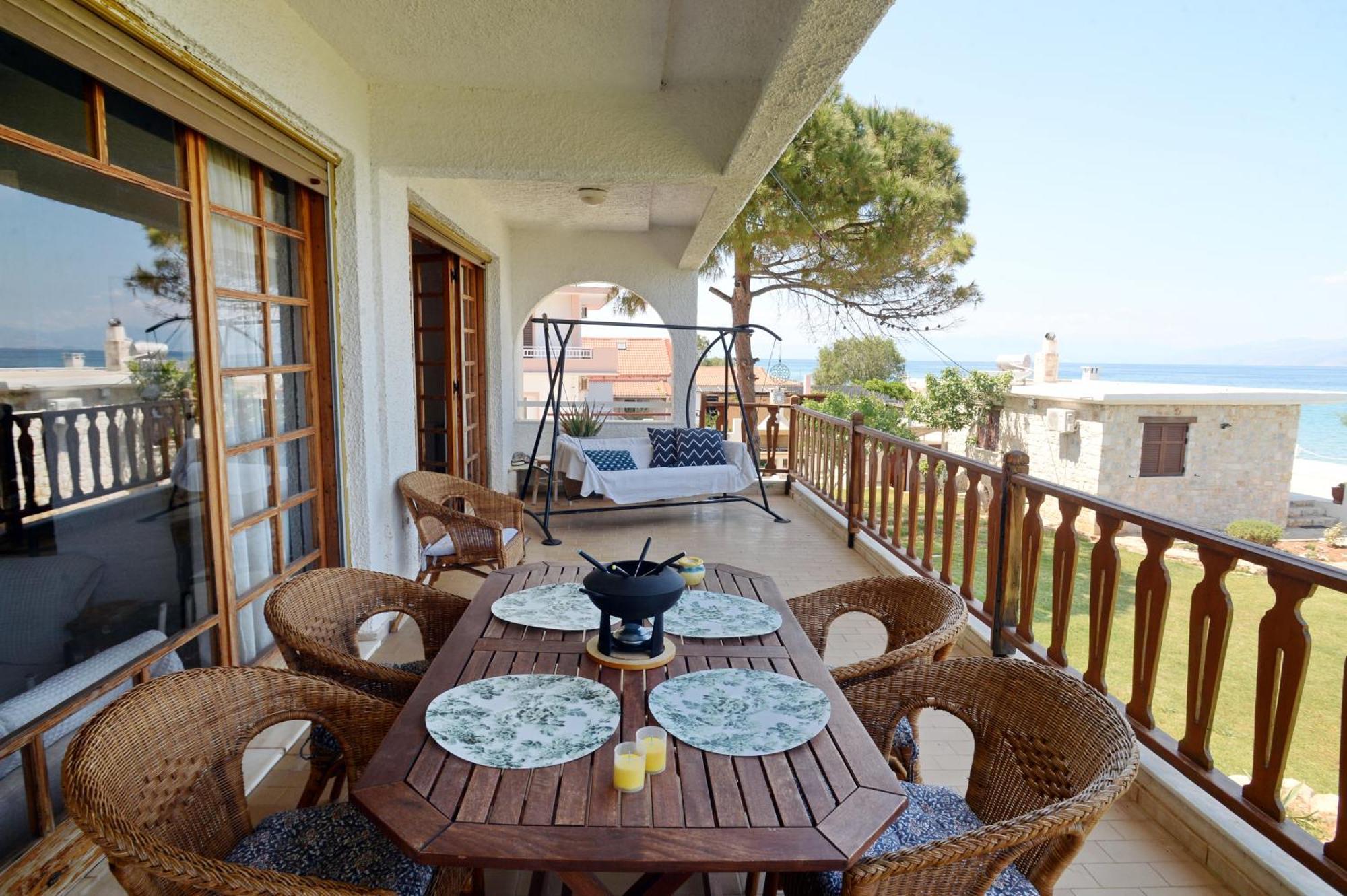 Antorina Beachfront Villas With Private Pools Kamari  Экстерьер фото
