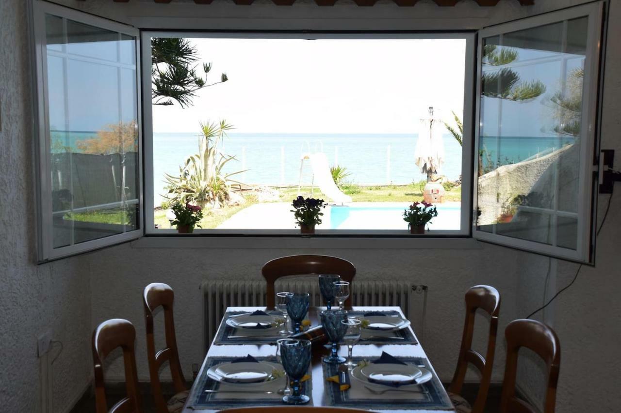 Antorina Beachfront Villas With Private Pools Kamari  Экстерьер фото