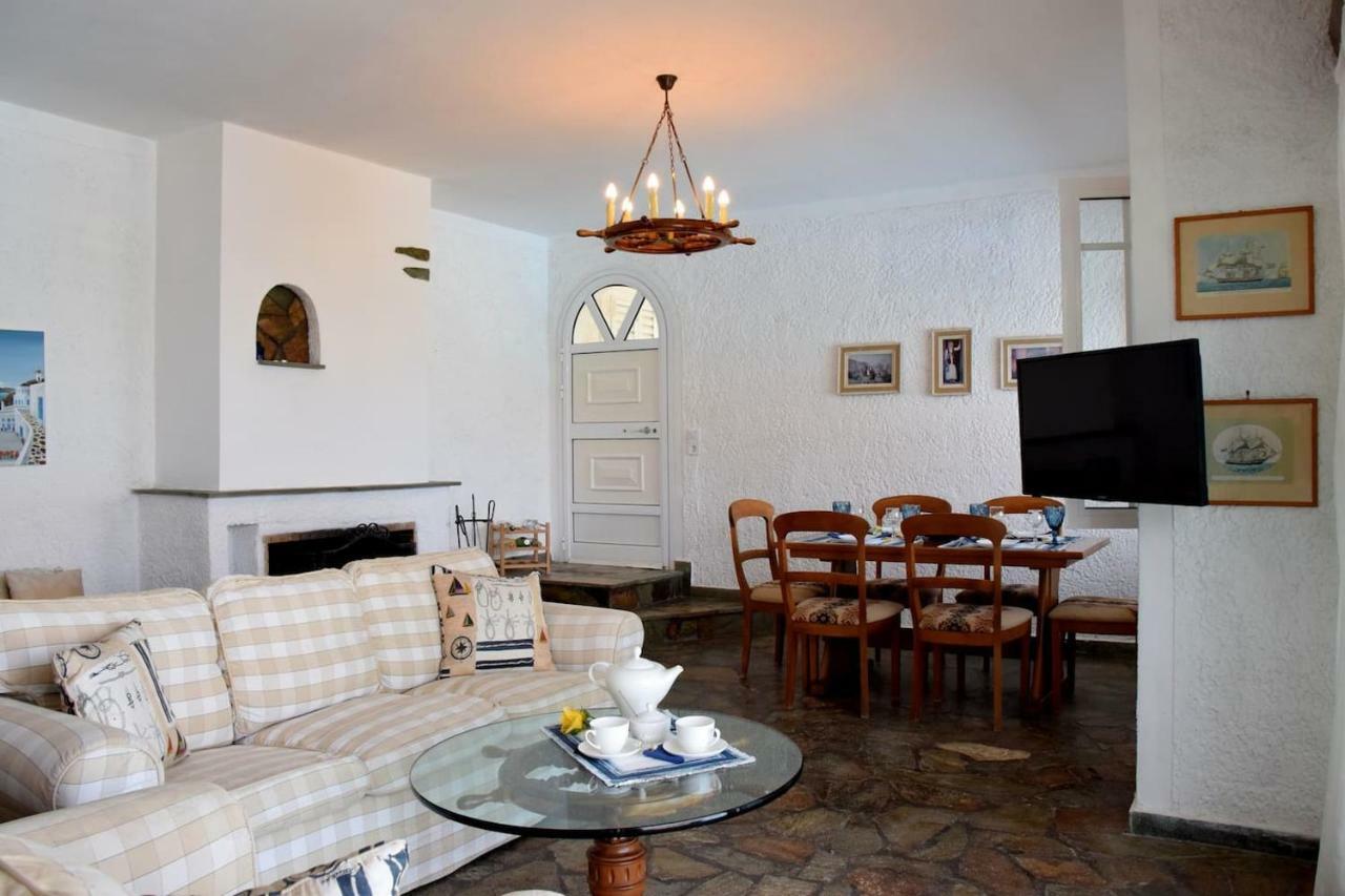 Antorina Beachfront Villas With Private Pools Kamari  Экстерьер фото