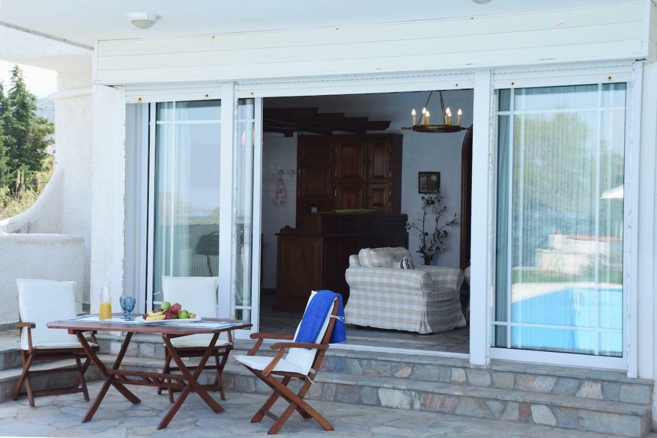 Antorina Beachfront Villas With Private Pools Kamari  Экстерьер фото
